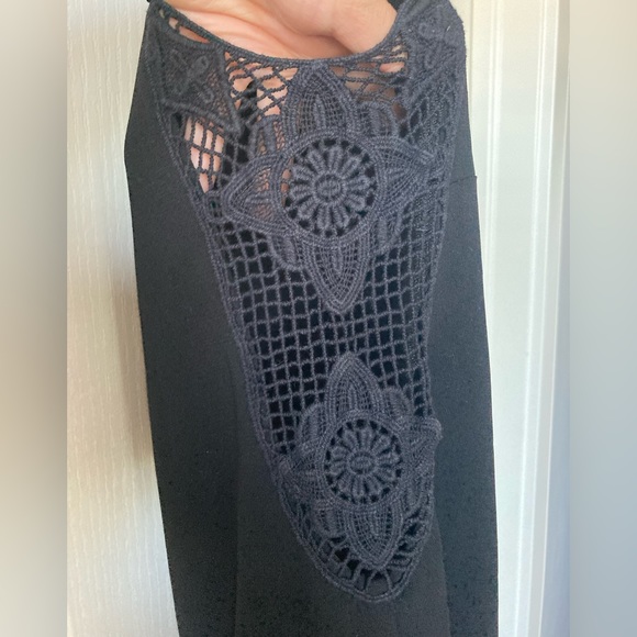 Monk and Lou (Plenty) Shift Dress with Lace Side Details - Picture 3 of 3